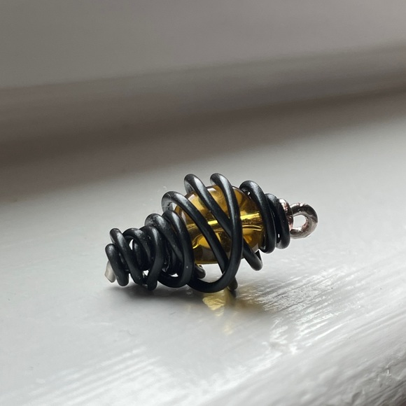 Handmade Wire Pendant - Picture 2 of 2